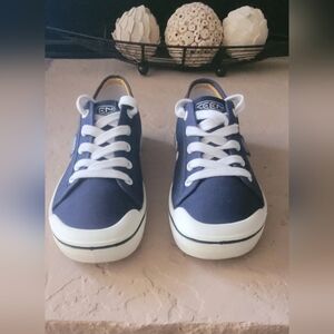 Keen Women's Sneakers - Navy and White